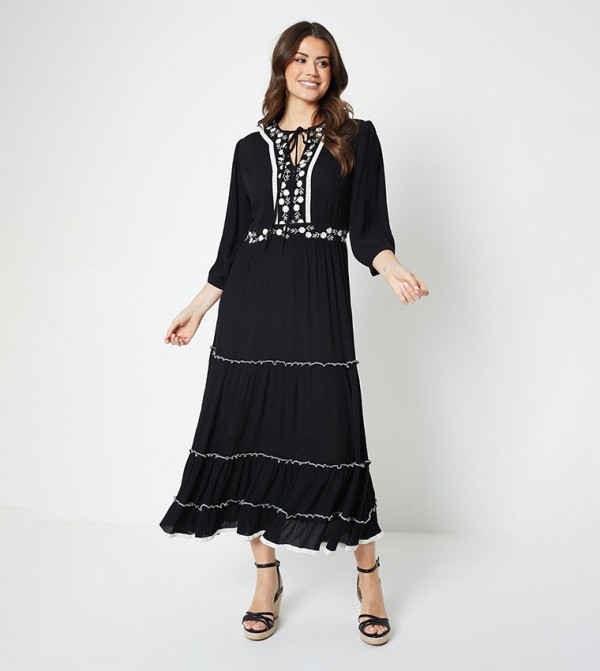 Crinkle Contrast Embroidery Midi Dress