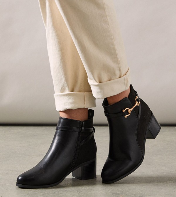 Wide Fit Antonia Side Snaffle Heeled Ankle Boots
