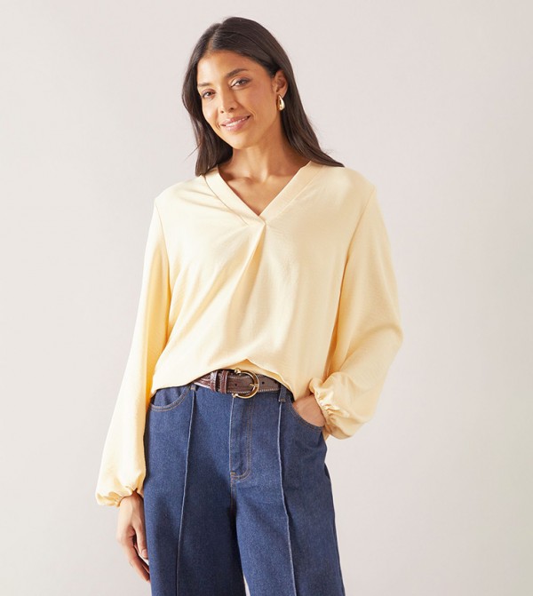 Solid V-Neck Overhead Top