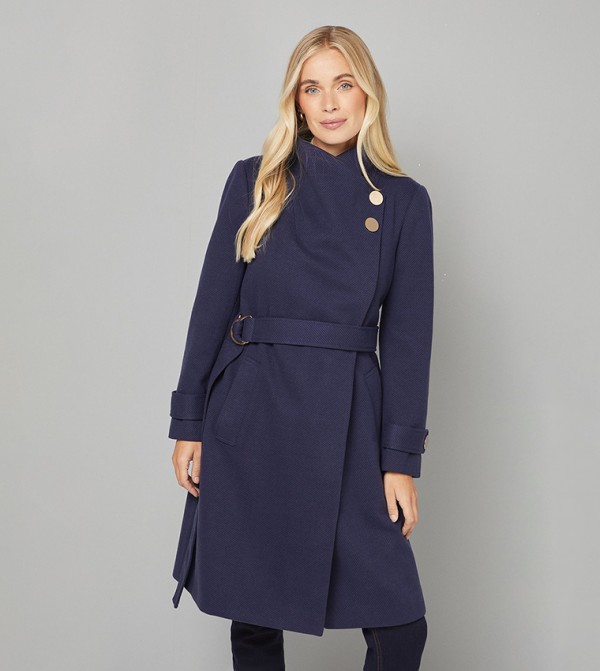 جاكيت بياقة عالية للمقاسات الصغيرة 