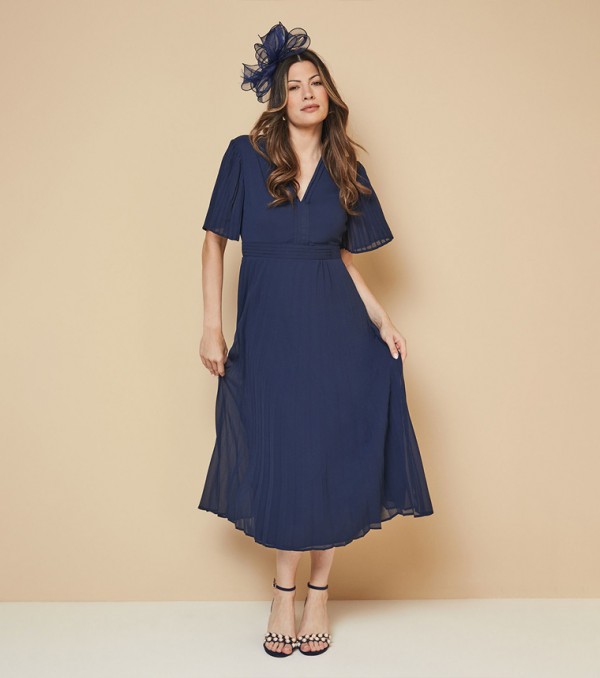 فستان ميدي شيفون بأكمام قصيرة وكسرات 