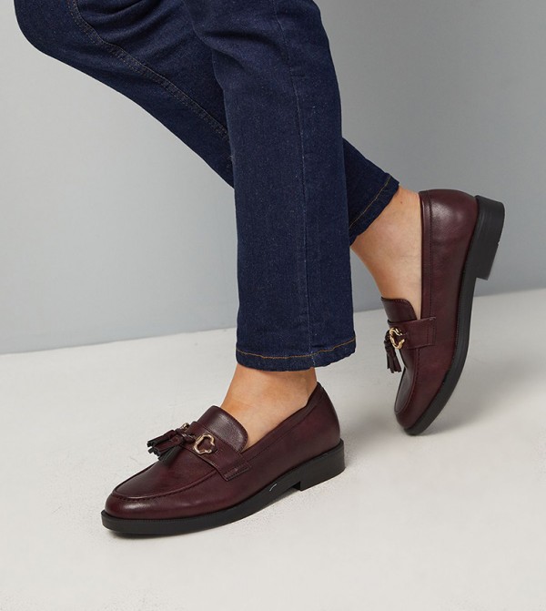 لوفر جلد صناعي بشراشيب 