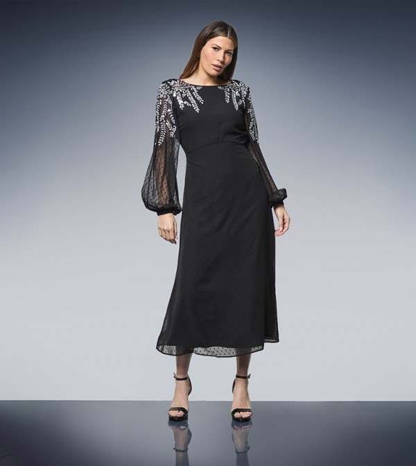 فستان ميدي مطرز 