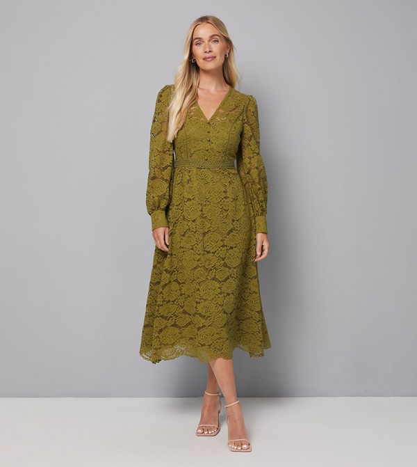 Petite Lace Fit & Flared Midi Dress