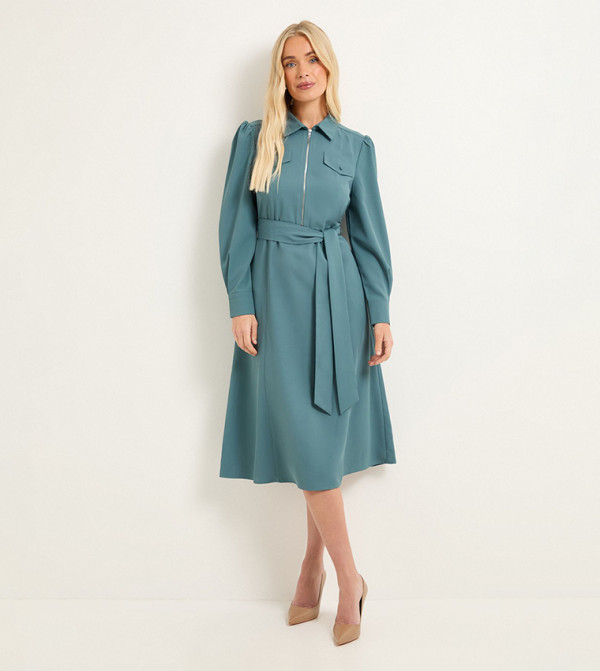 فستان قميص ميدي كريب بسحاب أمامي للمقاسات الصغيرة