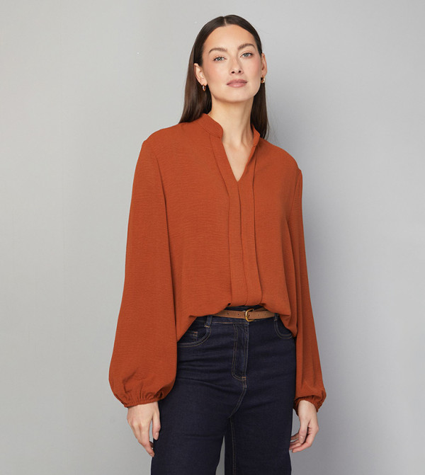 قميص محبوك بلا قبة 