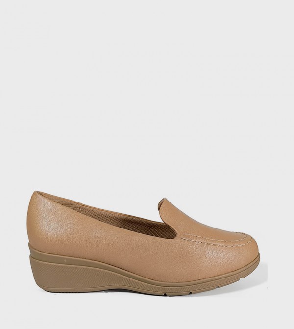 Textured Round Toe Loafers