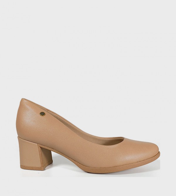 Textured Round Toe Pumps