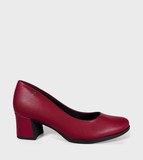 Textured Round Toe Pumps