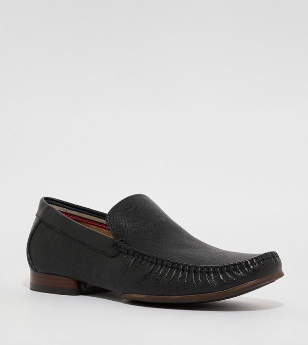 LUCAS Slip-On Loafers