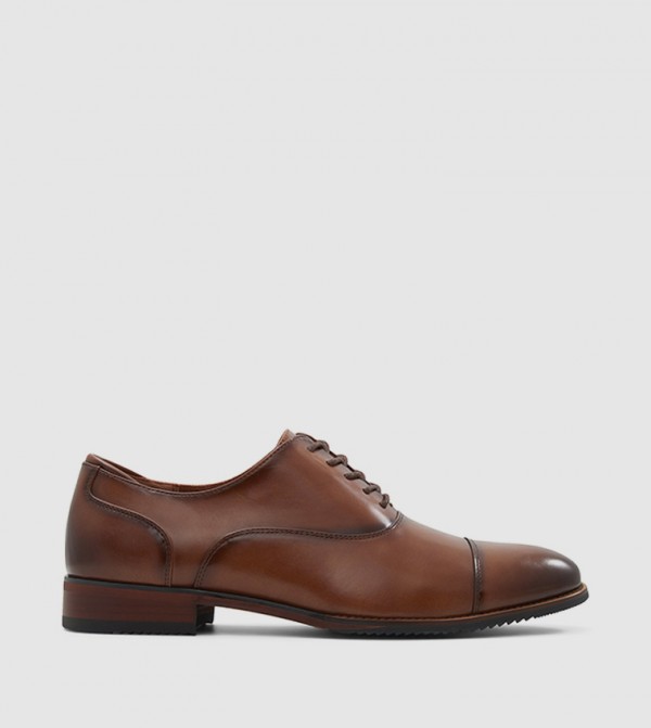 CARLISLE Textured Oxfords Shoes