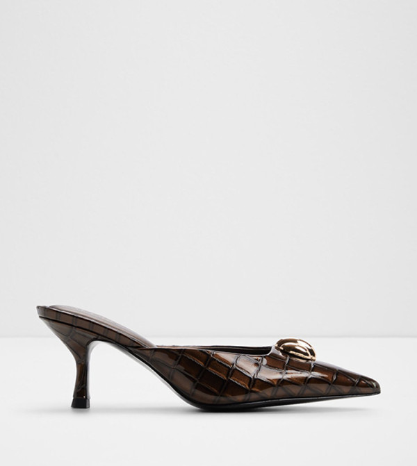 CARSYNN Metal Accent Pointed Toe Pumps