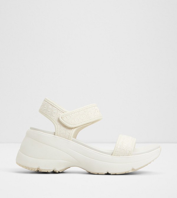 CHAMOMILE Embroidered Chunky Sandals