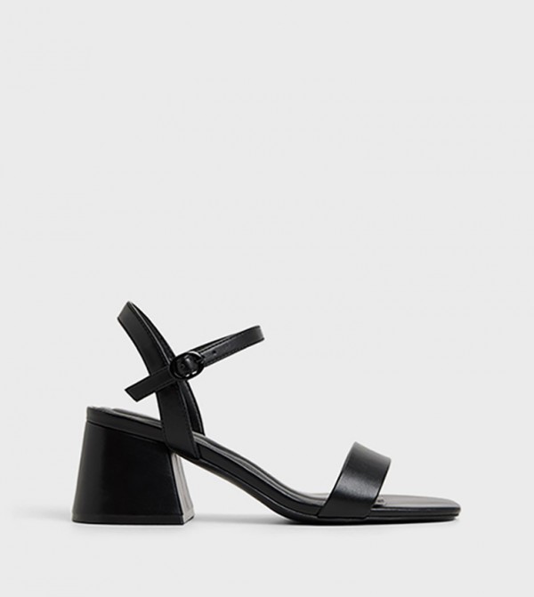 CHARLIEE Block Heel Sandals