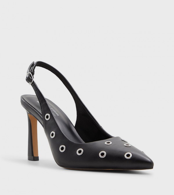 CHIICAGO Pointed Toe Pumps