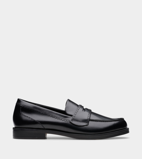 STRAVEN EDGE Loafers