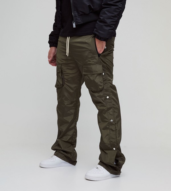 Solid Mid Rise Flared Cargo Trousers