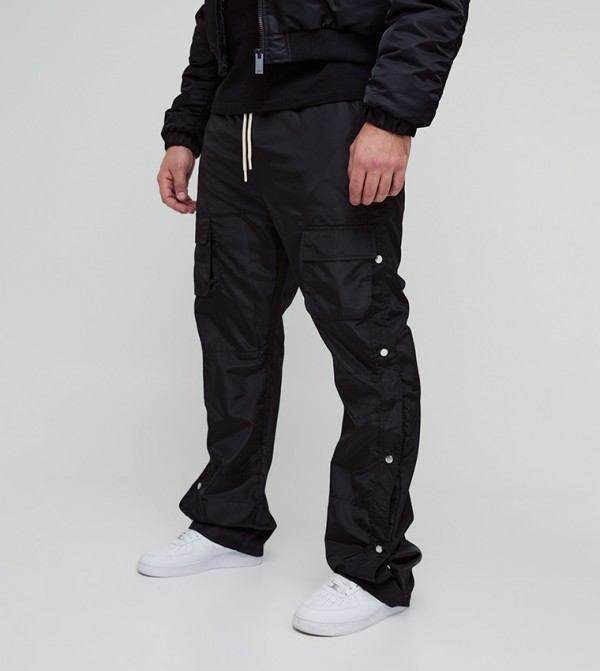 Solid Mid Rise Flared Cargo Trousers
