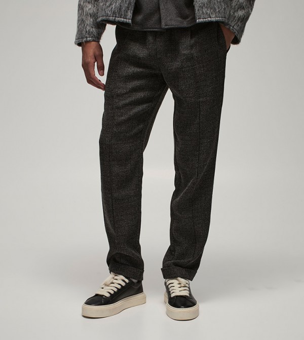 Mid Rise Tapered Fit Turn Up Hem Trousers