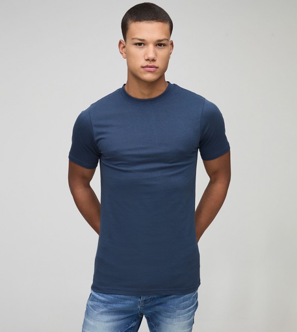 Solid Crew Neck Slim Fit T-Shirt