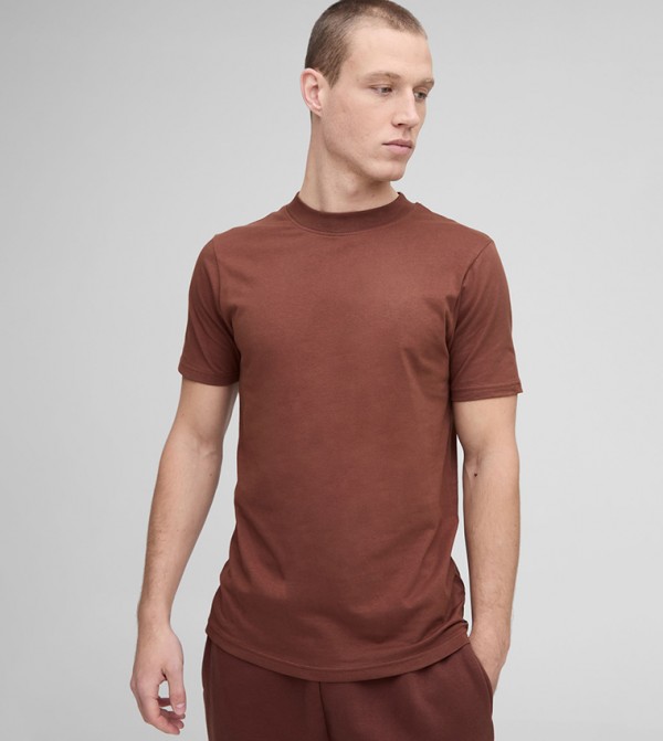 Solid Crew Neck Slim Fit T-Shirt