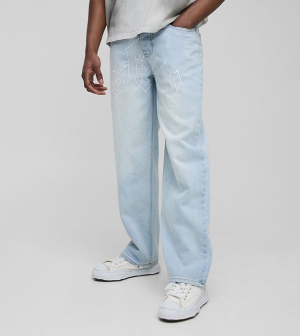 Embroidered Star Pocket Detail Relaxed Fit Jeans