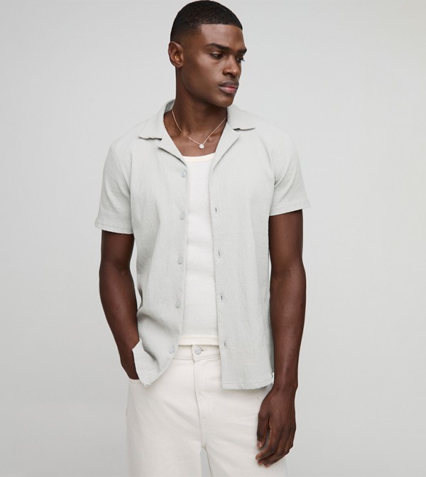 Textured Short Sleeves Casual Shirt