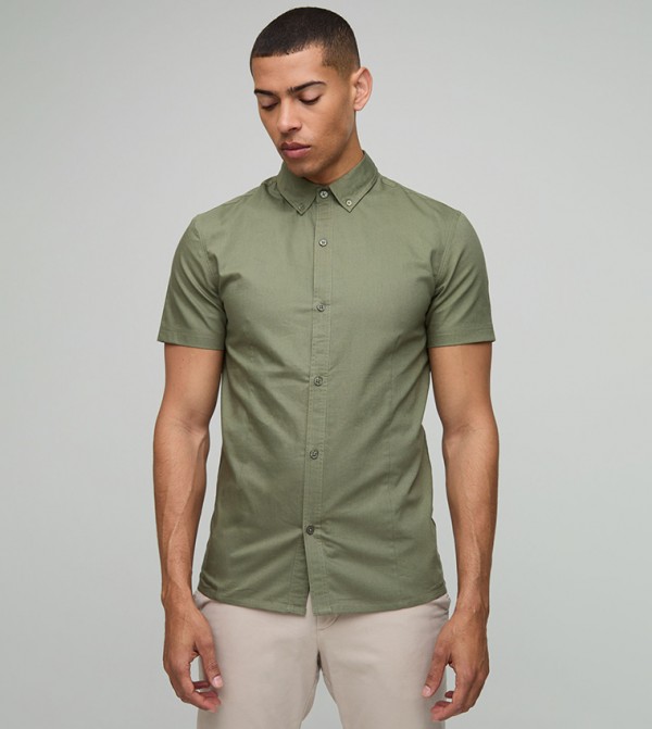 Solid Slim Fit Button Down Collar Oxford Shirt
