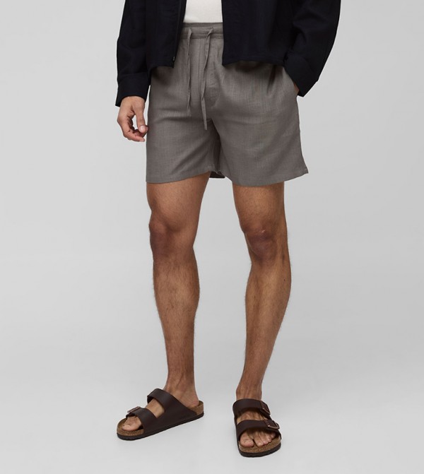 Solid Mid Rise Linen Blend Shorts