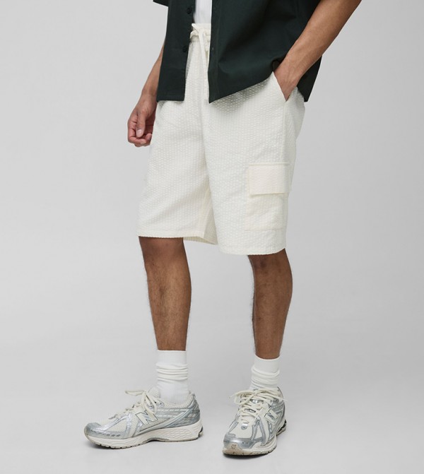 Elasticated Waist Seersucker Cargo Shorts