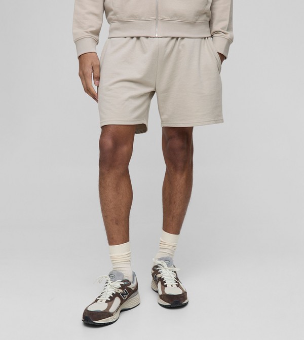 Relaxed Fit Mid Rise Basic Lightweight Shorts