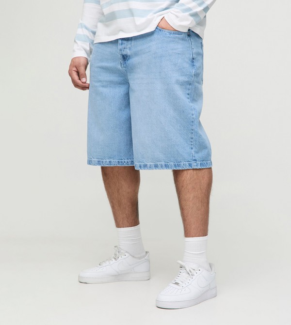 Contrast Stitch Relaxed Fit Denim Shorts
