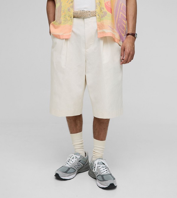 Linen Blend Pleated Front Relaxed Fit Shorts