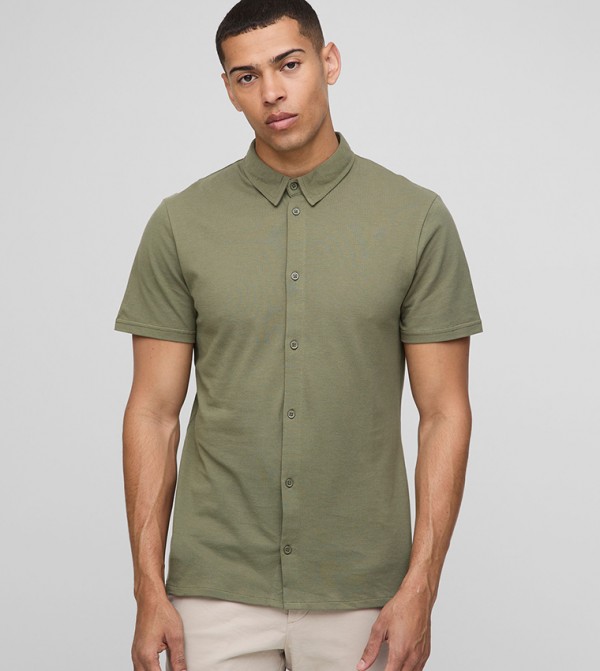 Pique Short Sleeves Slim Fit Shirt