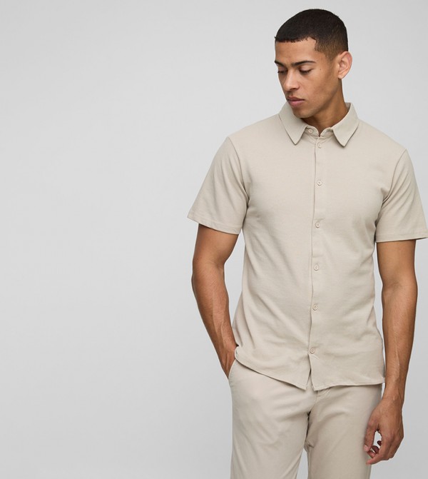 Pique Short Sleeves Slim Fit Shirt