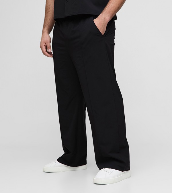 Technical Stretch Relaxed Fit Trousers