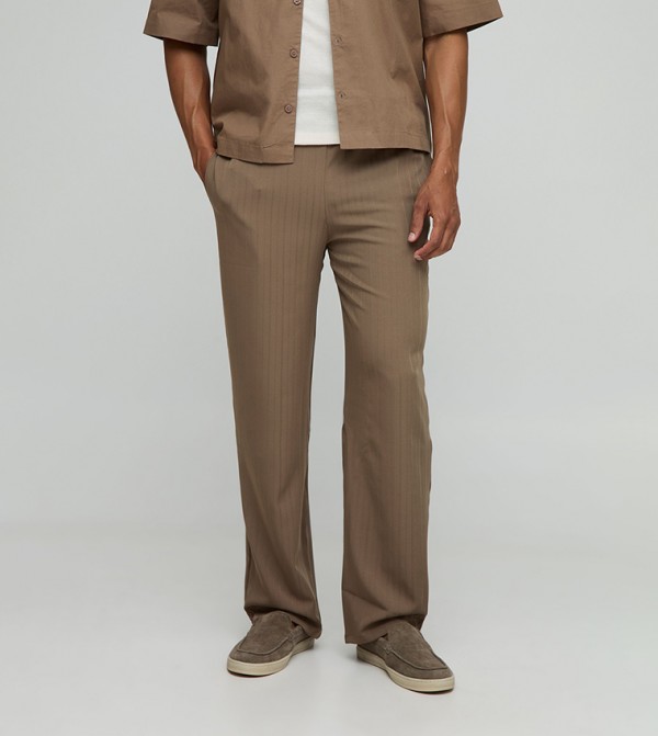 Textured Elastic Waist Relaxed Fit Trousers