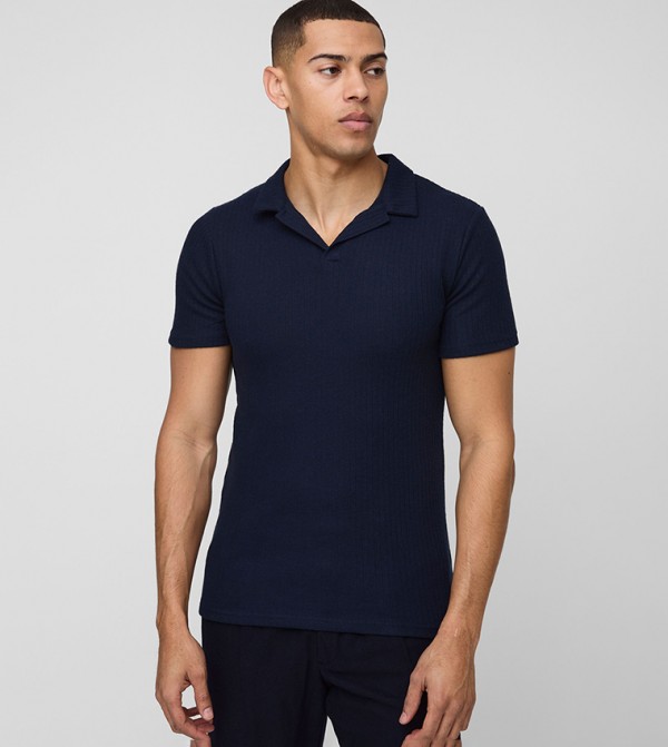 Textured Muscle Fit Revere Polo T-Shirt