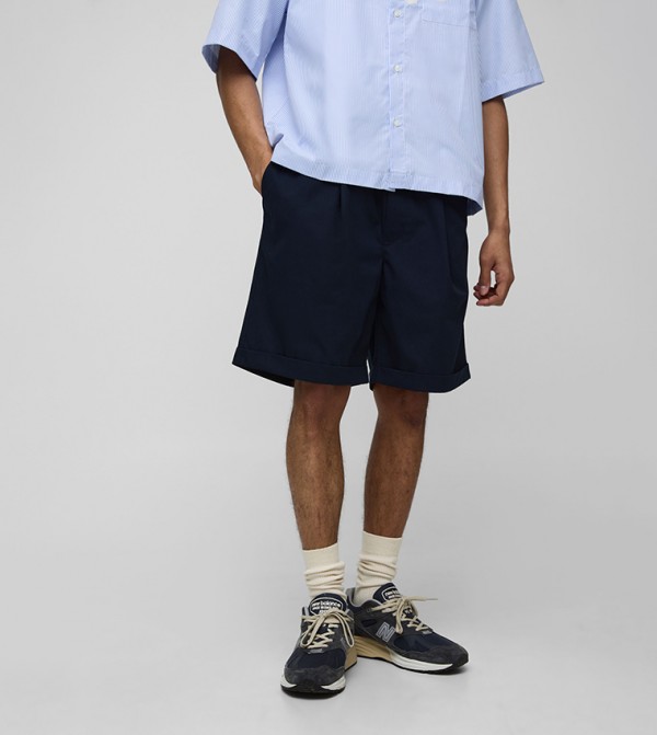 Baggy Fit Pleated Front Shorts