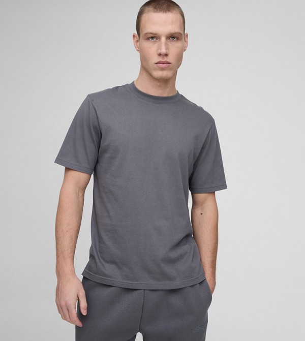 Solid Short Sleeves T-Shirt