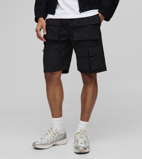 Solid Relaxed Fit Cargo Shorts