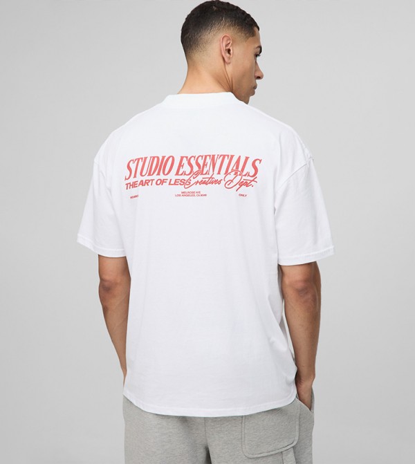 Studio Essentials Oversized T-Shirt