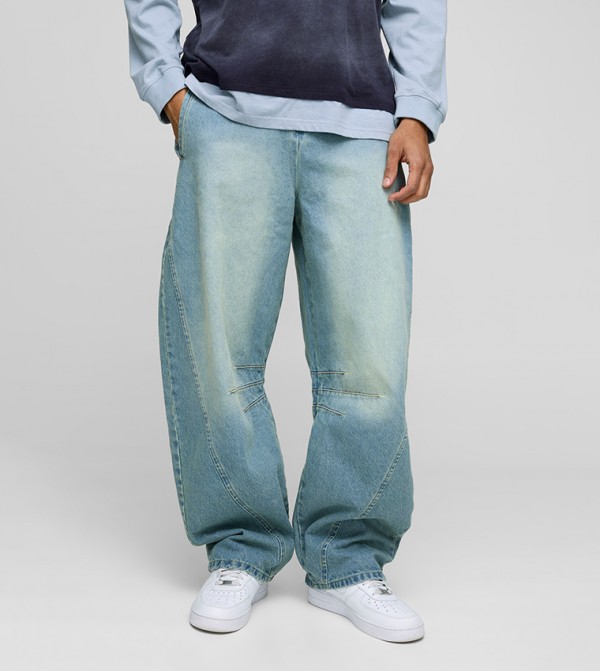 Washed Paneled Super Baggy Jeans