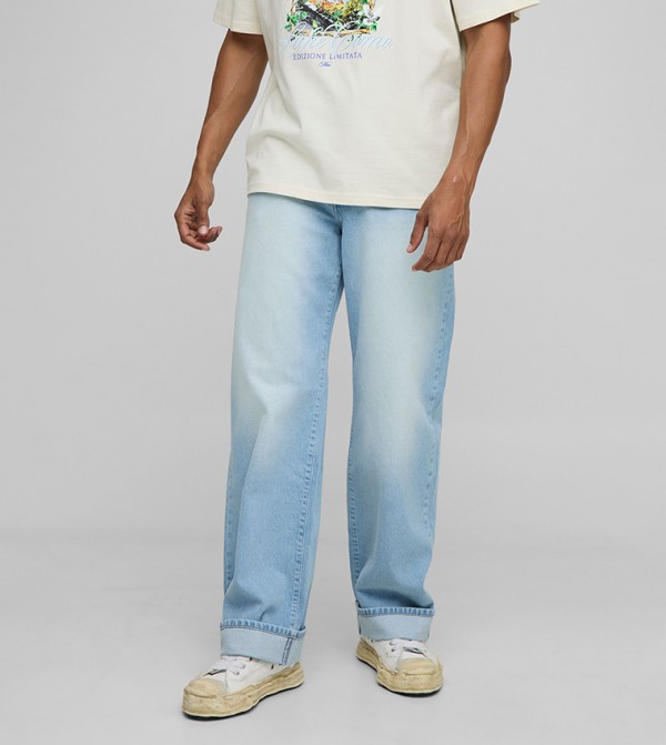 Washed Relaxed Fit Turn-Up Hem Jeans