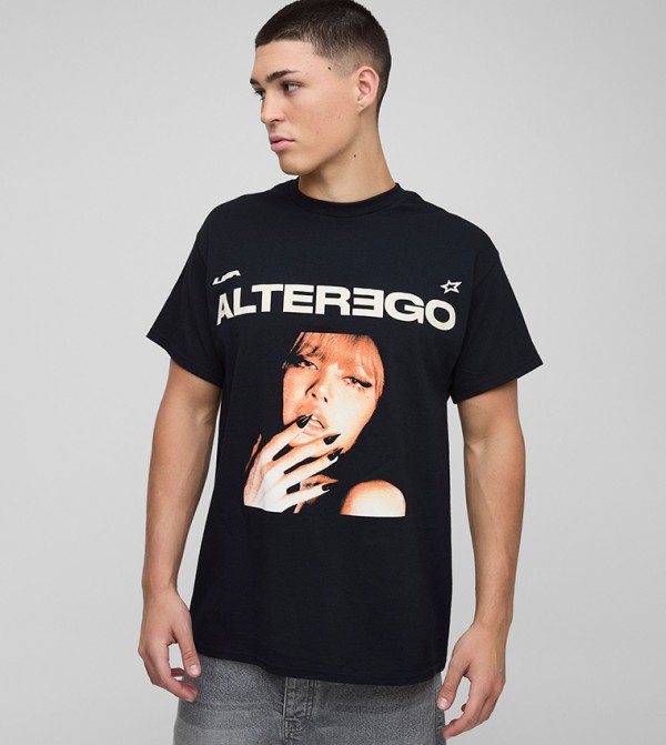 Lisa Alter Ego License Printed Oversized T-Shirt