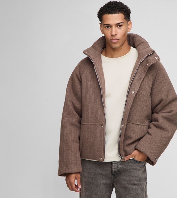 Textured Detachable Hooded Oversized Puffer Jacket