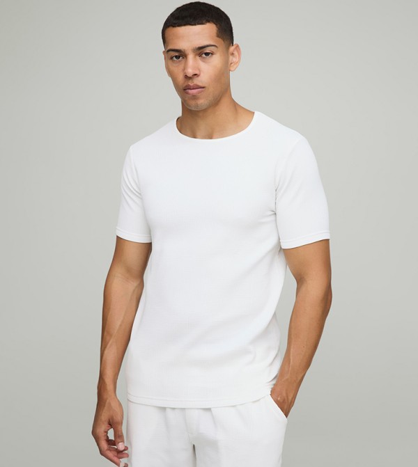 Solid Slim Fit Pleated T-Shirt