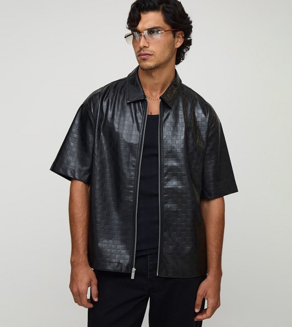 قميص بولي يوريثان كم قصير 