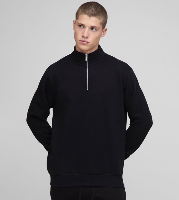 Quarter Zip Funnel Neck Sweatshirt