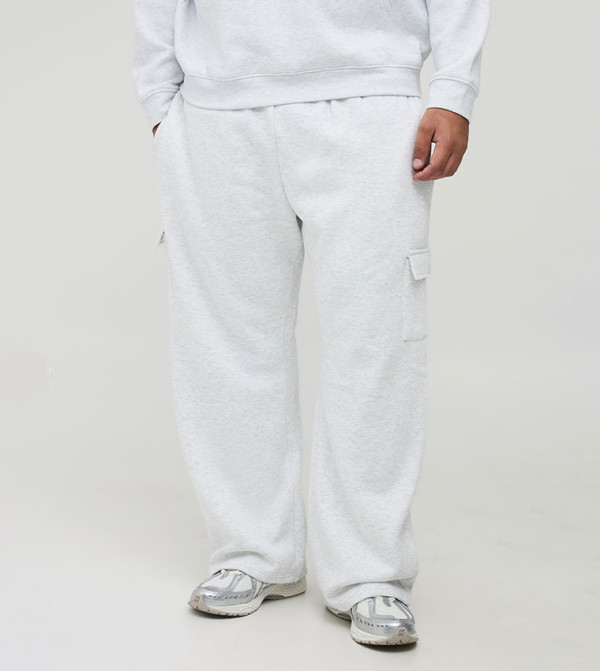 Mid Rise Straight Fit Cargo Sweatpants
